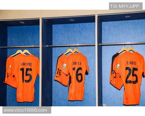 南京足球队与成都足球队赛后复盘分析双方战术意识与表现差异